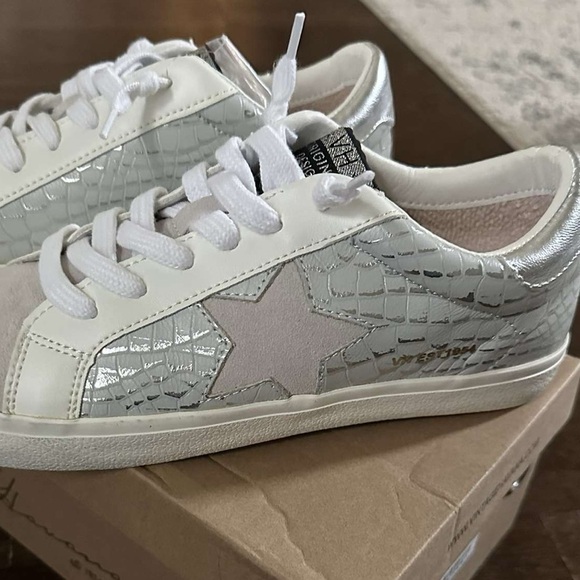 Vintage Havana-Edge Croc Embossed Leather Sneakers-size 7.5 Gray/white-Brand New - Picture 8 of 14